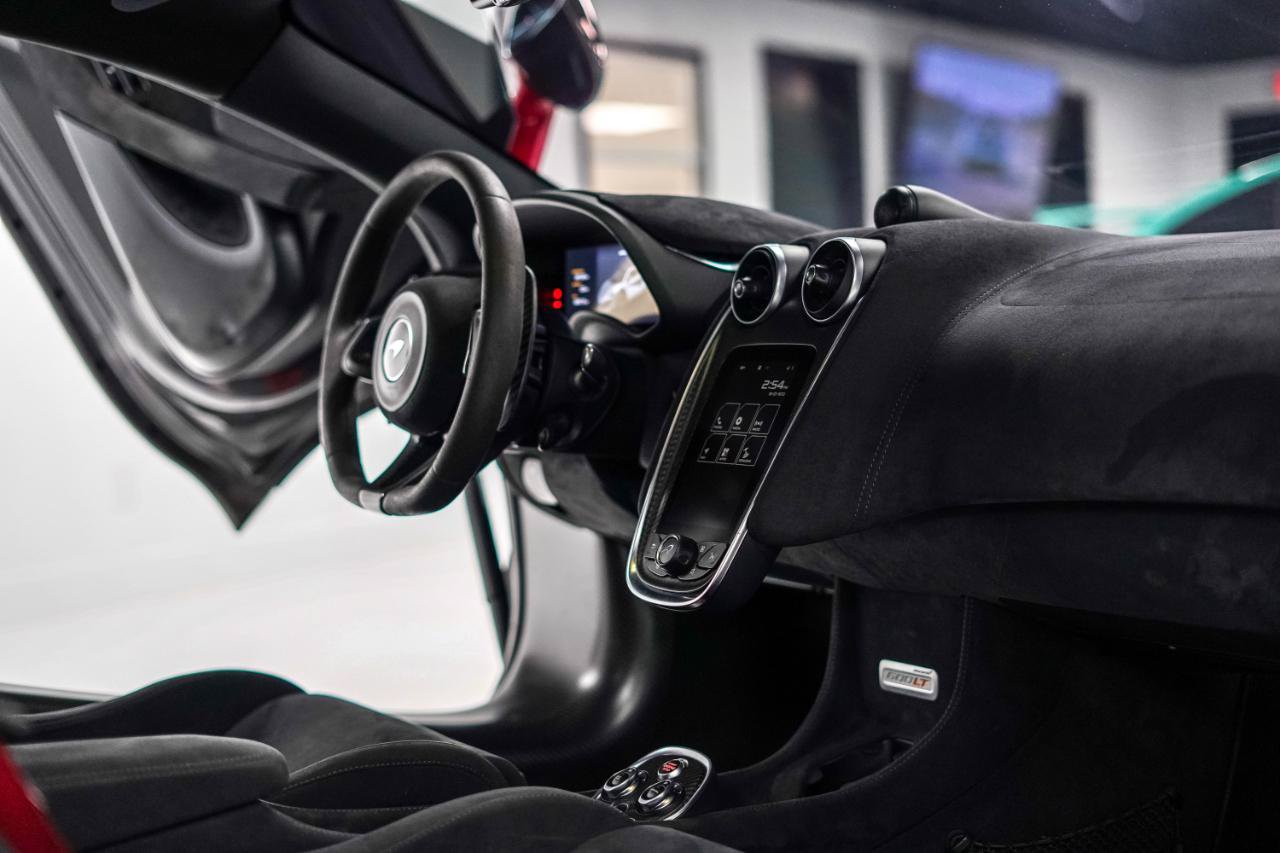 Used 2019 McLaren 600LT RWD image 19