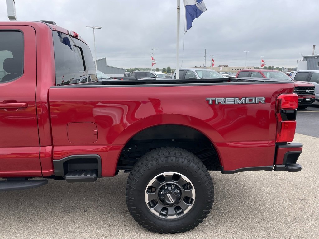 Used 2024 Ford F250 Lariat w/ Lariat Ultimate Package image 39