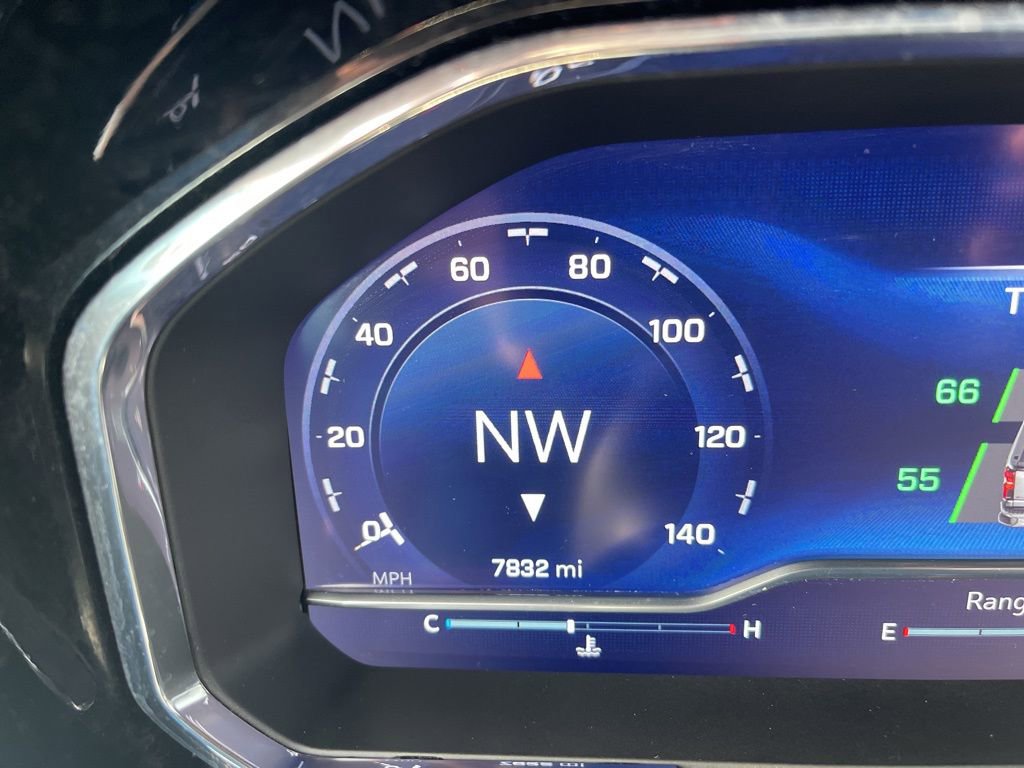 Used 2024 Chevrolet Silverado 2500 LT w/ Convenience Package image 25