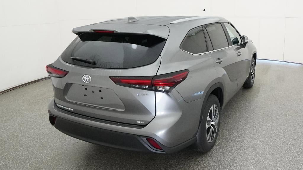 New 2026 Toyota Highlander XLE AWD/4WD image 8