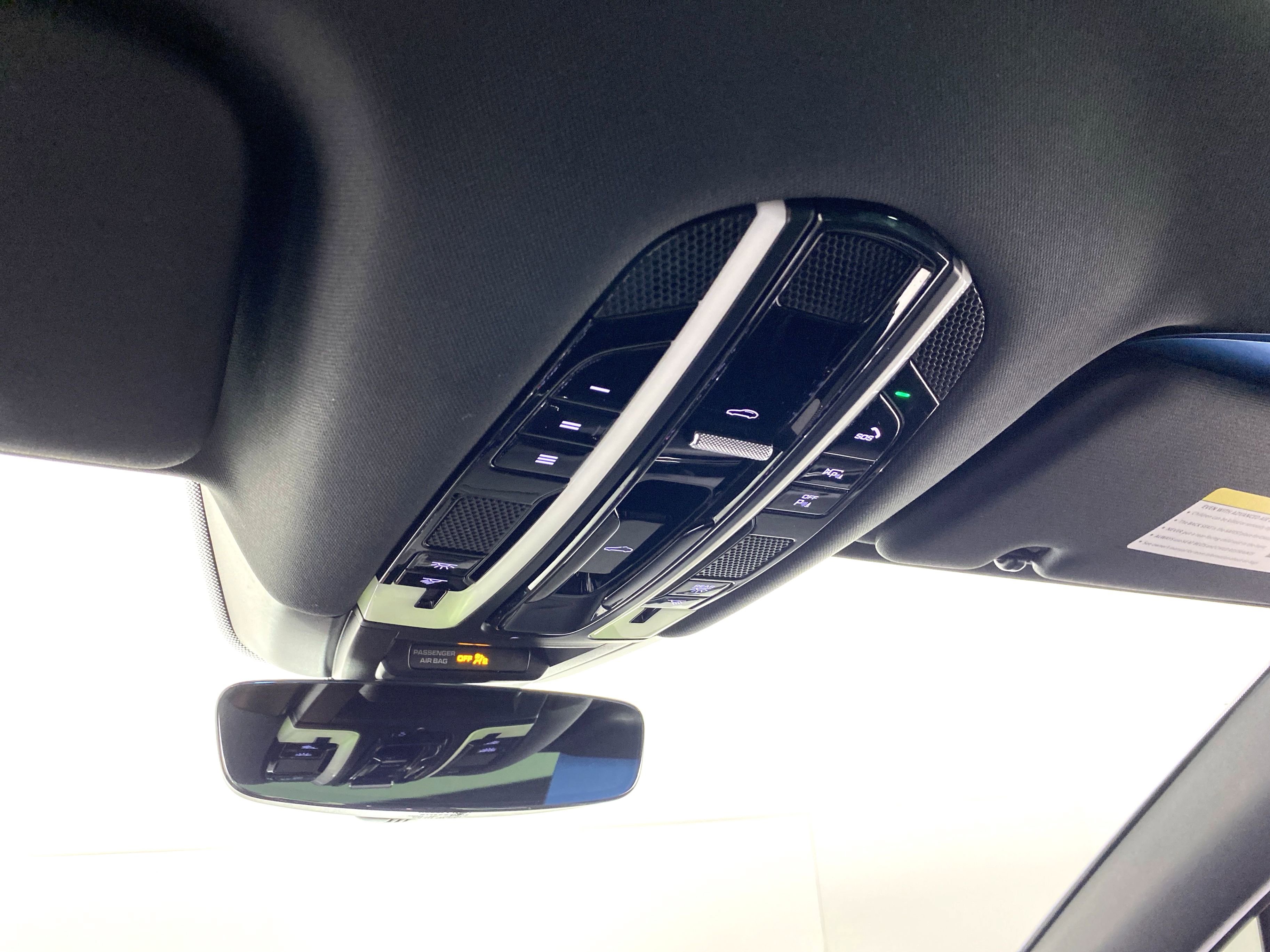 Used 2020 Porsche Cayenne image 26