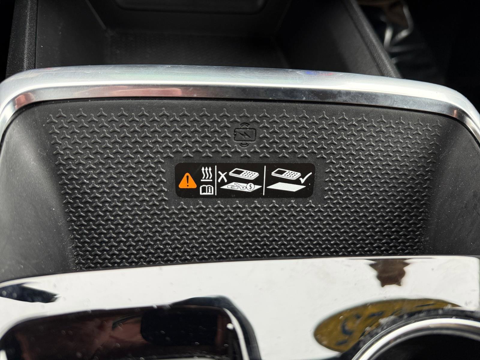 Used 2025 Chevrolet Equinox ACTIV w/ Safety and Technology Package image 30