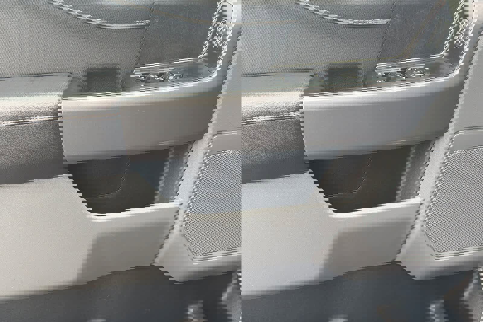 Certified 2025 Ford F150 XLT w/ Equipment Group 301A Standard image 12