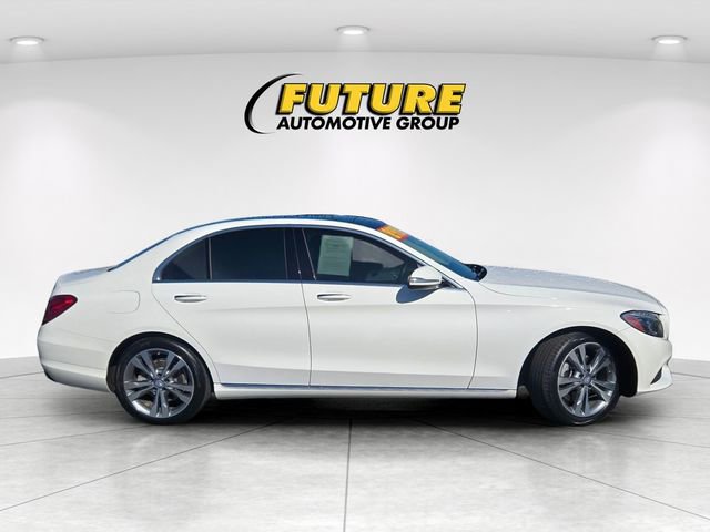 Used 2015 Mercedes-Benz C 300 4MATIC Sedan image 3