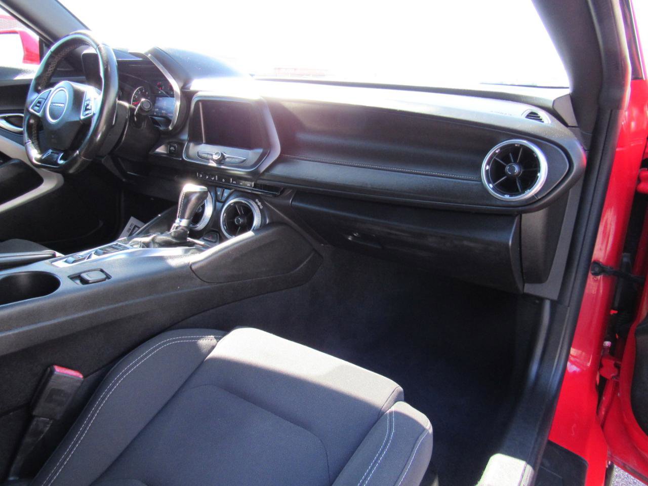 Used 2020 Chevrolet Camaro LT RWD image 20