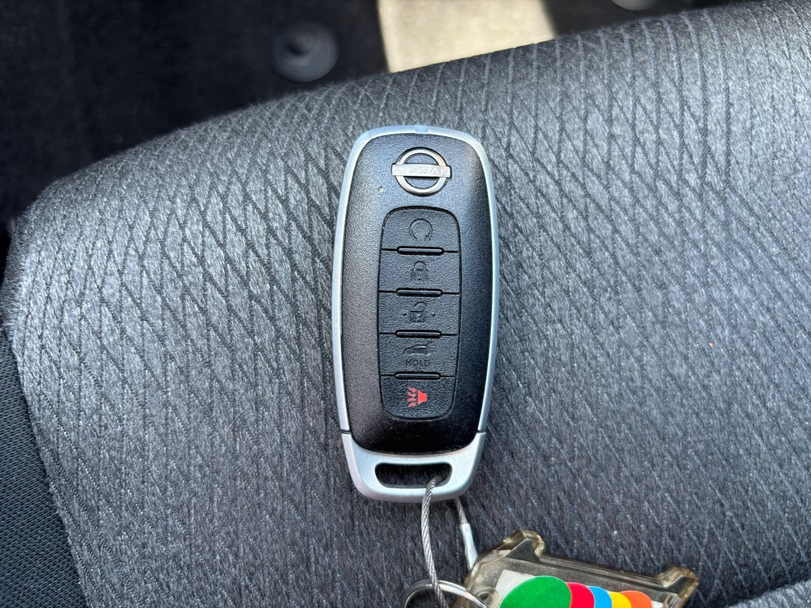 Used 2025 Nissan Rogue SV FWD image 20