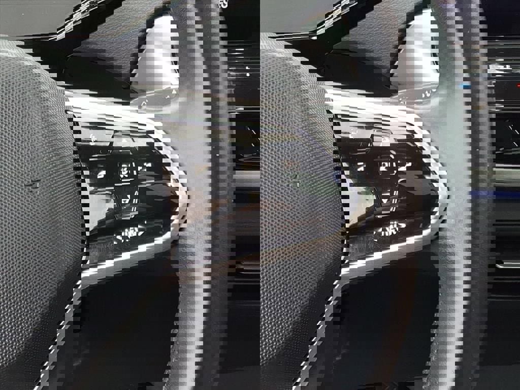 Used 2021 Volkswagen ID.4 Pro S image 21