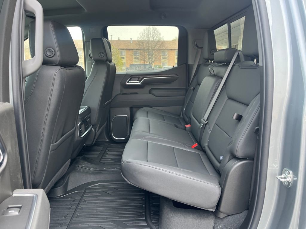 New 2026 GMC Sierra 1500 SLT image 25
