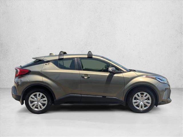 Used 2021 Toyota C-HR LE FWD image 4