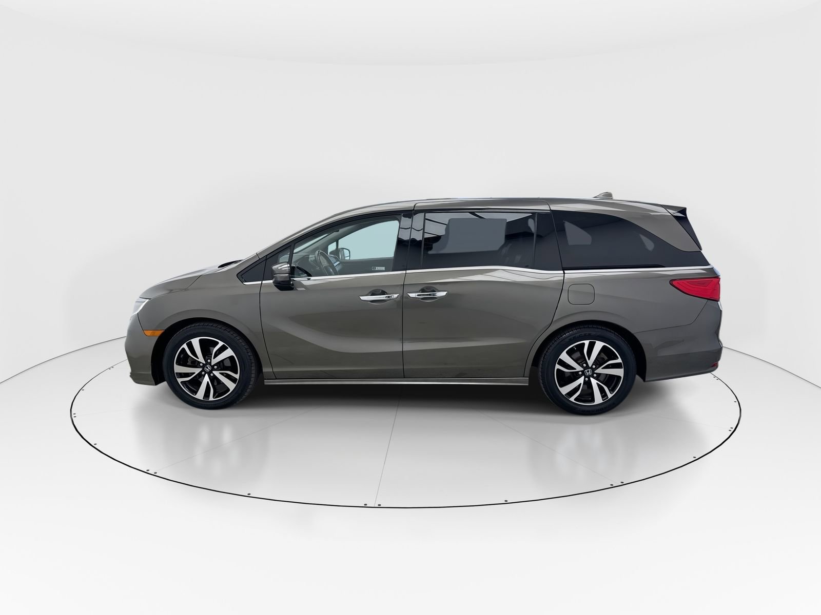 Used 2020 Honda Odyssey Elite image 5