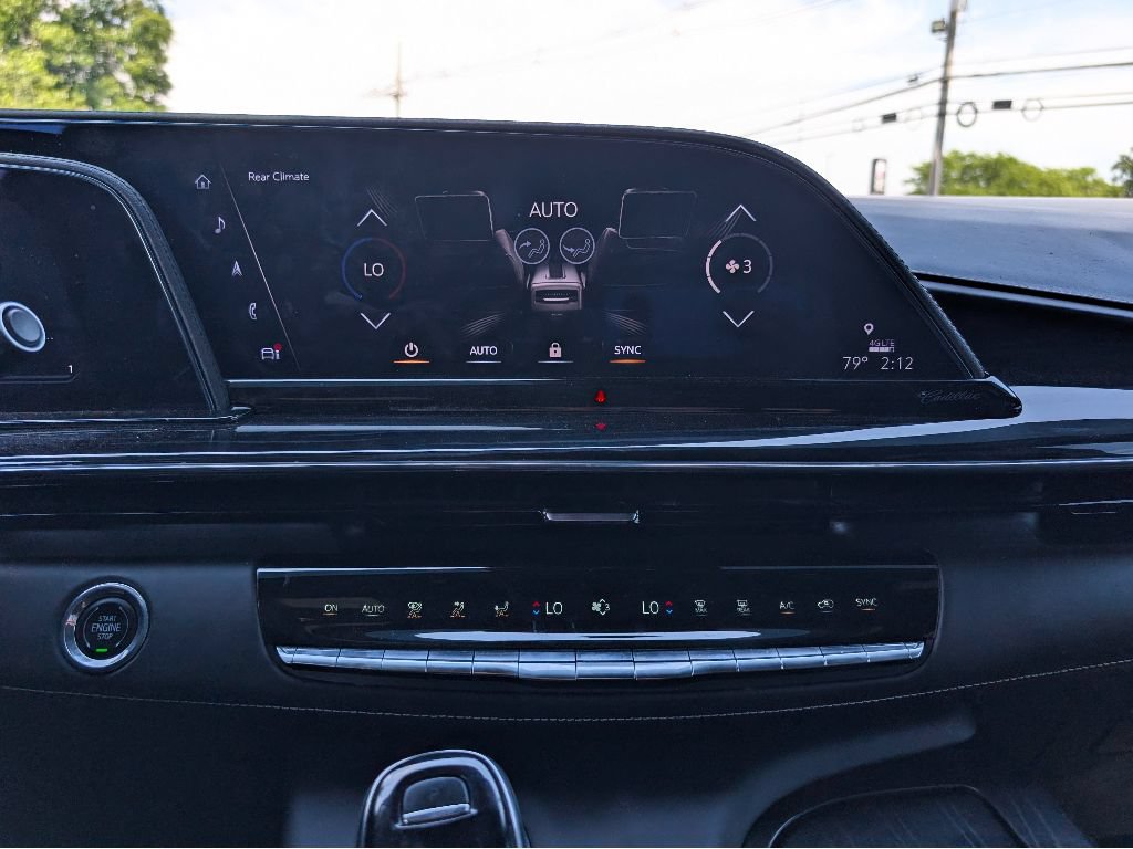 Used 2023 Cadillac Escalade V w/ LPO, ONYX Package AWD/4WD image 32