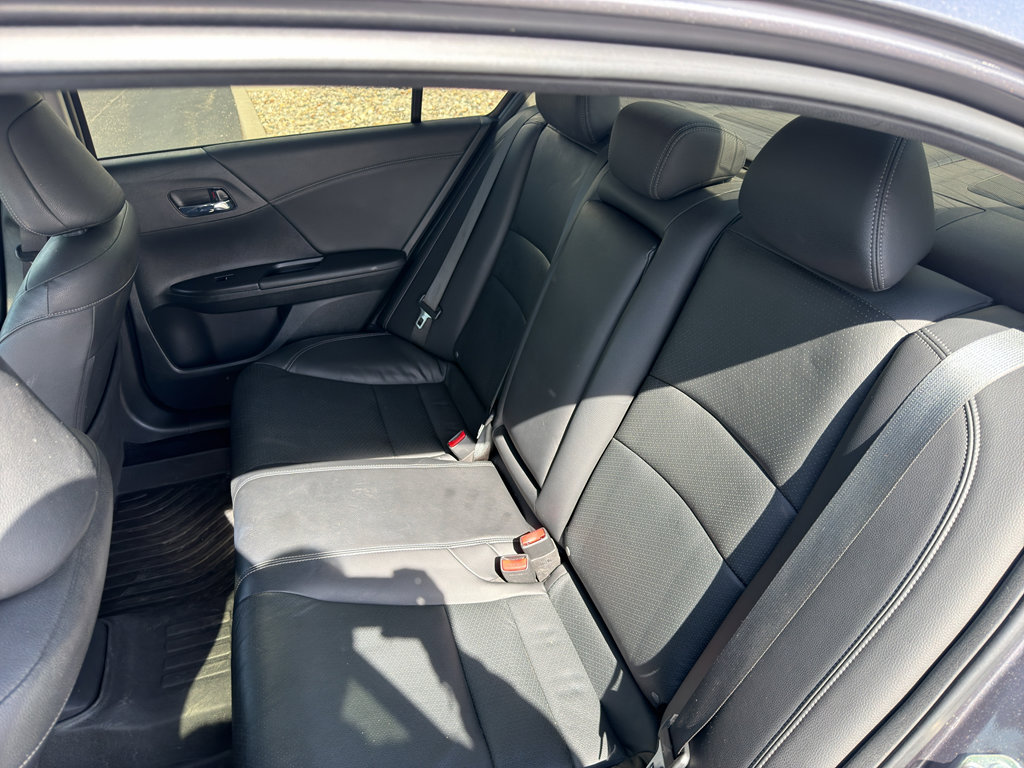 Used 2017 Honda Accord EX-L image 15