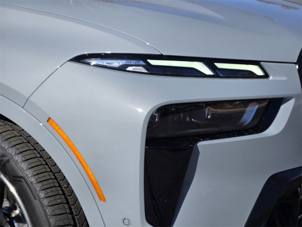 New 2026 BMW X7 xDrive40i w/ M Sport Package image 8