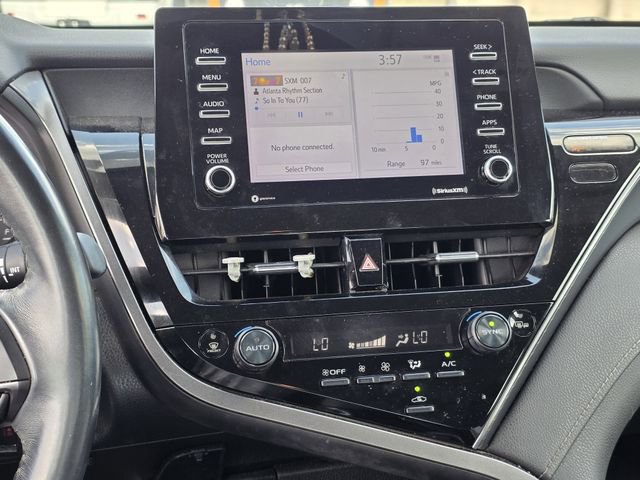 Used 2022 Toyota Camry SE FWD image 8