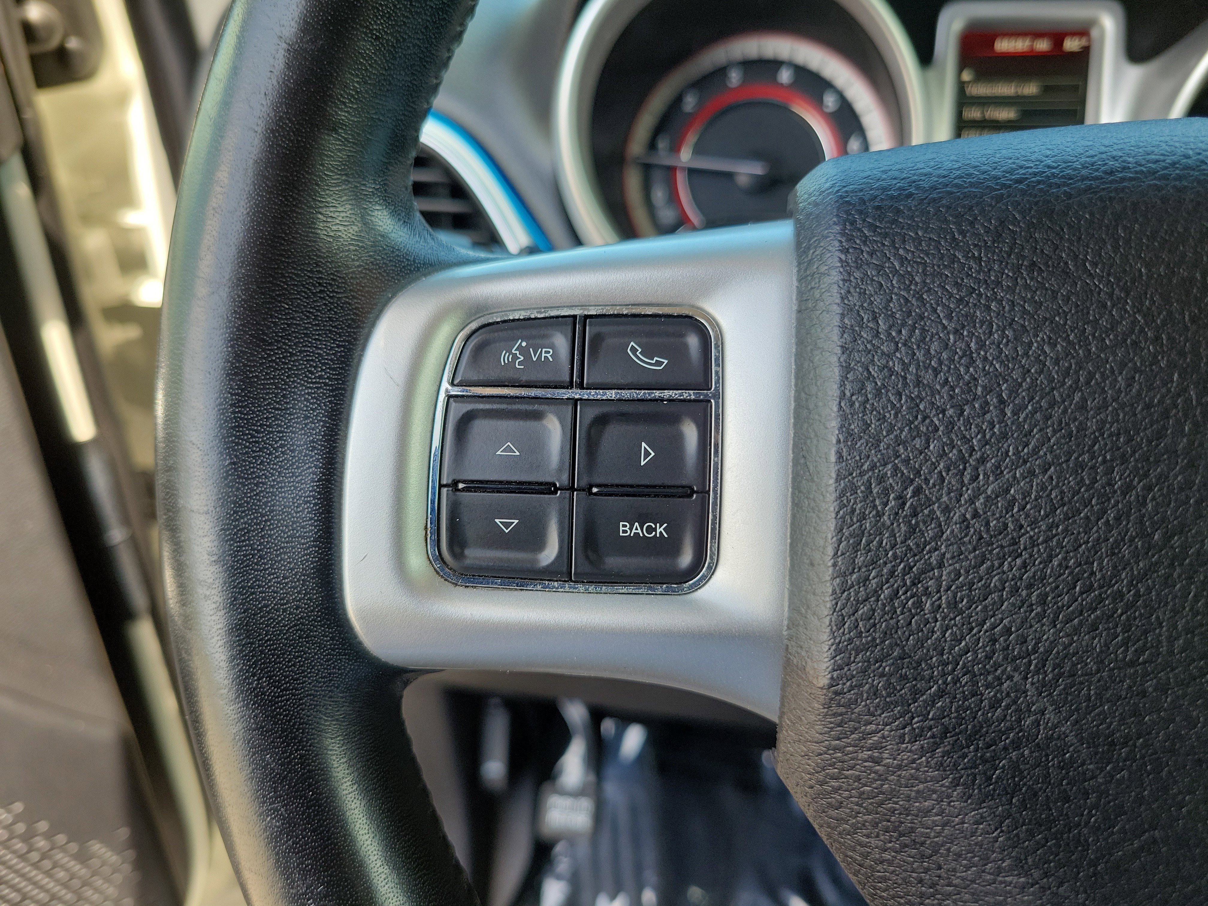 Used 2020 Dodge Journey SE w/ SE Popular Equipment Group FWD image 25
