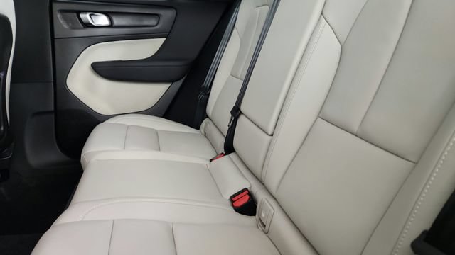Certified 2026 Volvo XC40 B5 Plus w/ Protection Package Premier AWD/4WD image 42