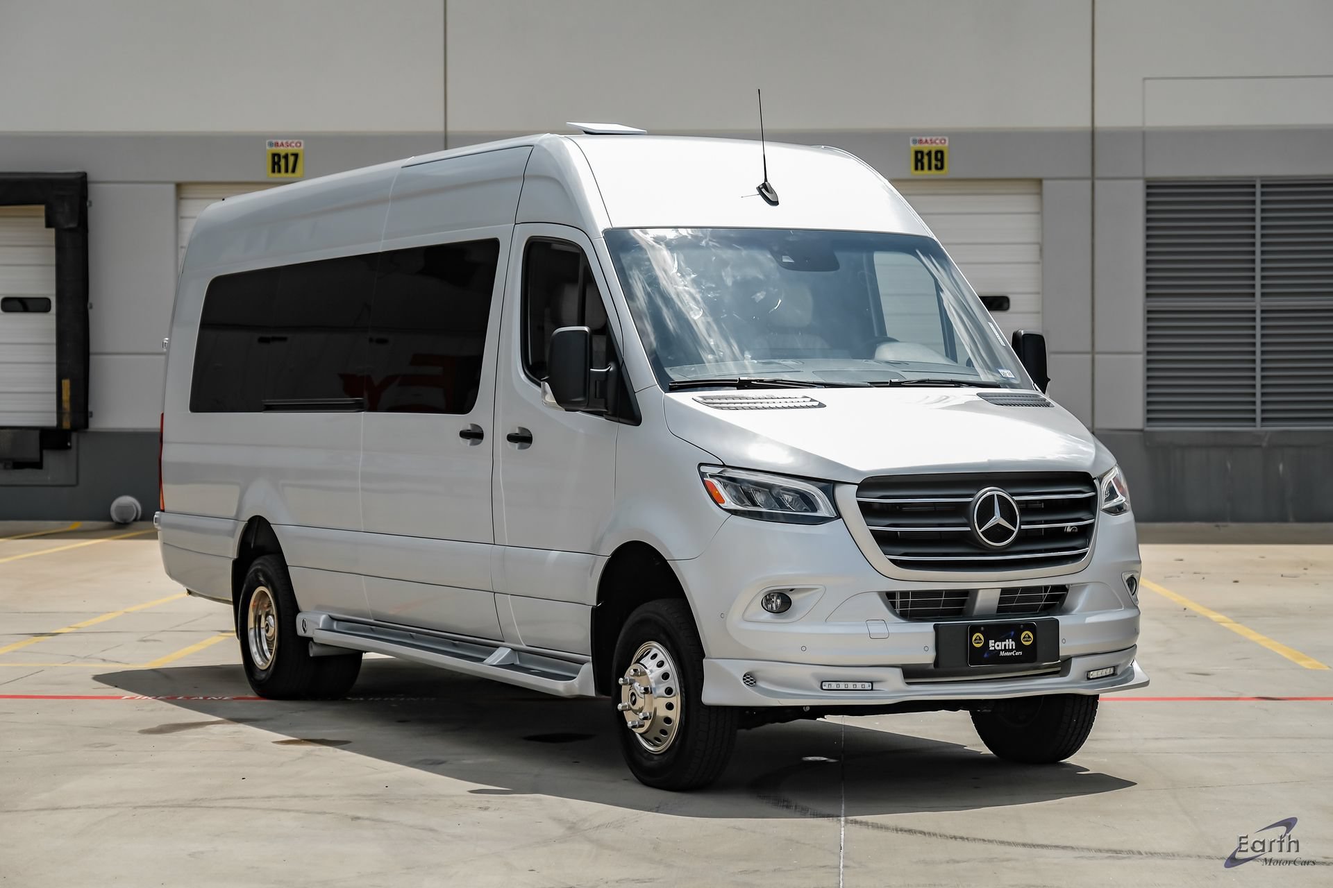 Used 2023 Mercedes-Benz Sprinter 3500 image 21