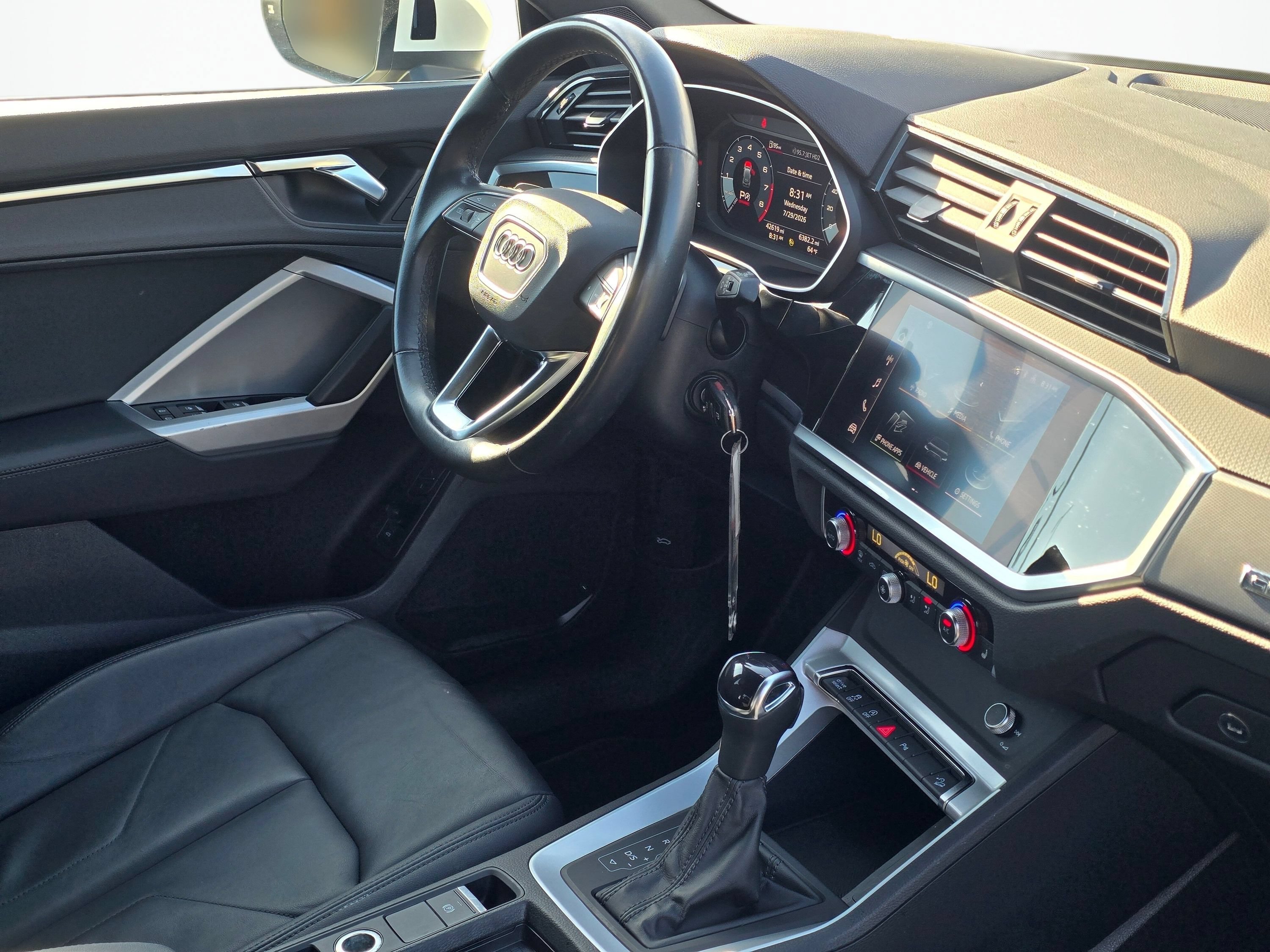 Used 2022 Audi Q3 2.0T Premium w/ Convenience Package AWD/4WD image 27