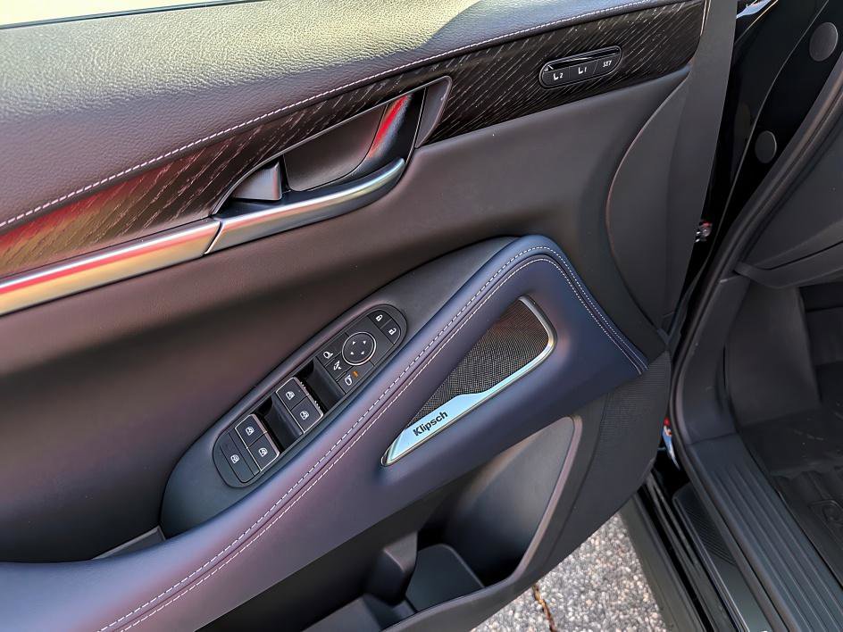 New 2026 INFINITI QX60 Sport image 10