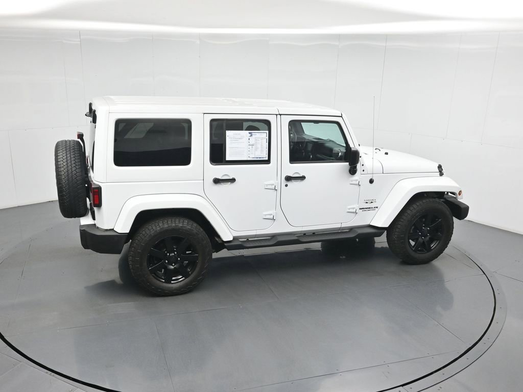 Used 2016 Jeep Wrangler Unlimited Sahara w/ Connectivity Group image 37