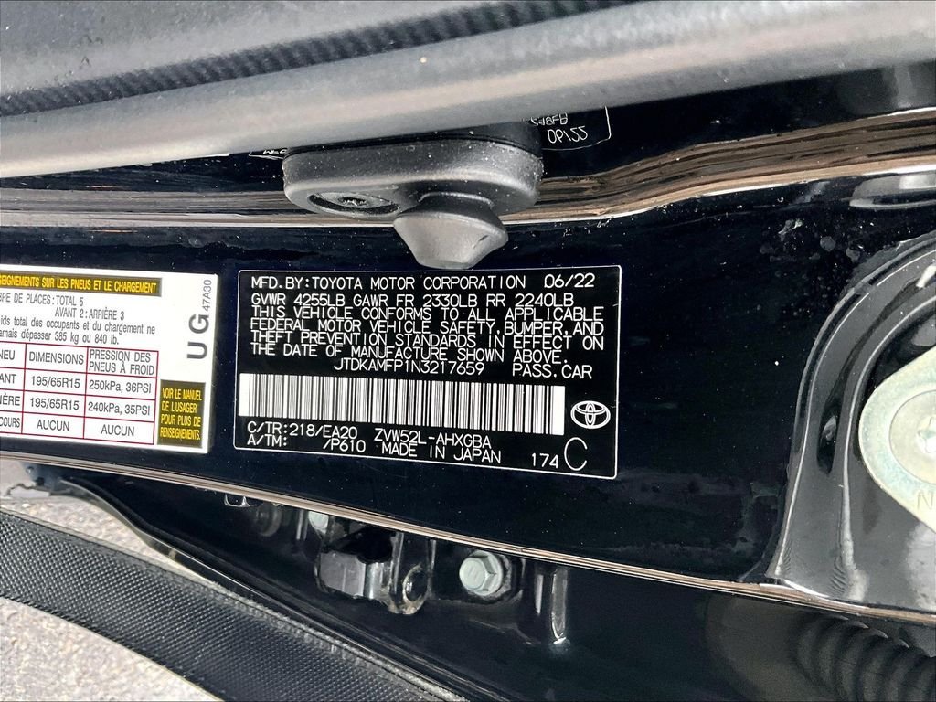 Used 2022 Toyota Prius Prime XLE FWD image 36
