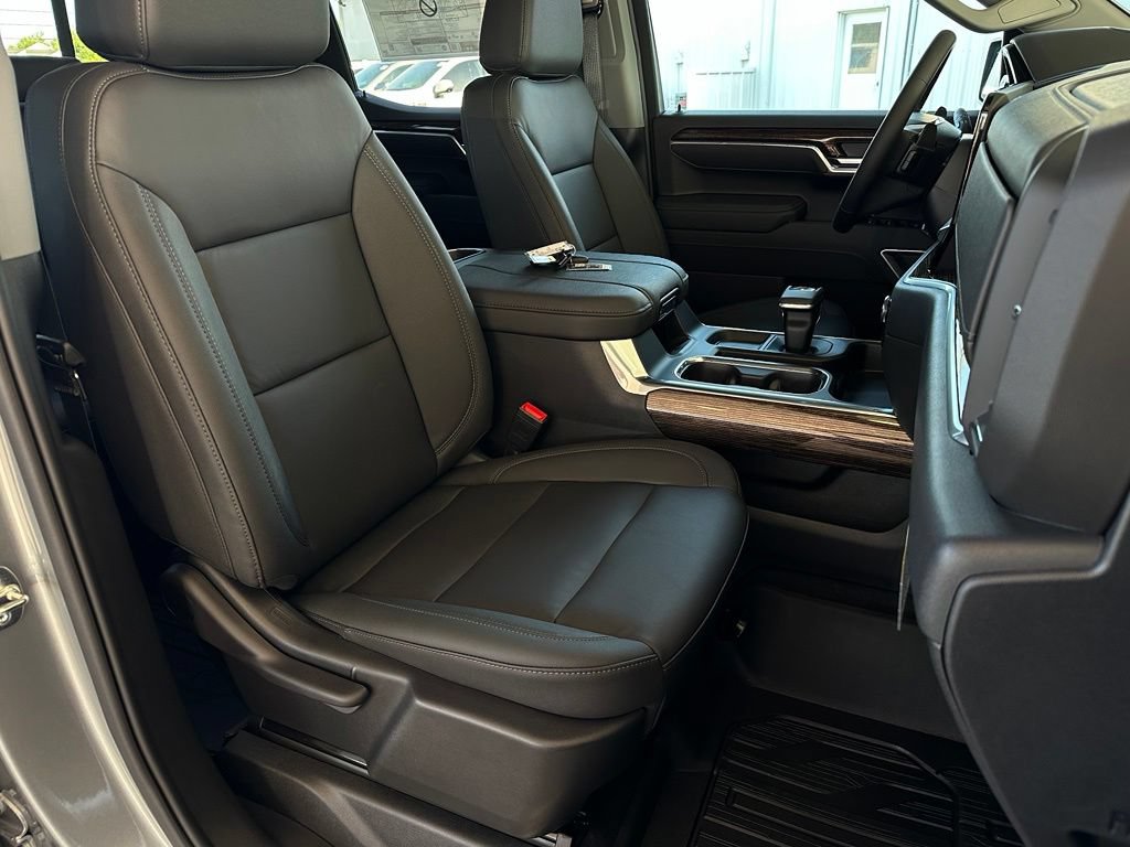 New 2026 GMC Sierra 1500 Elevation w/ Elevation Premium Package AWD/4WD image 16