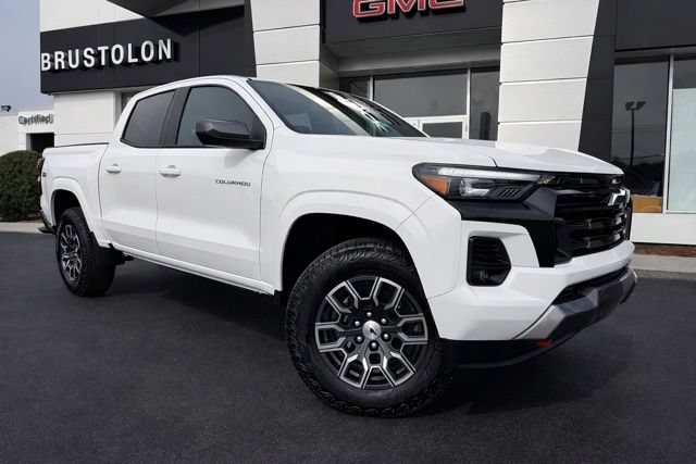 Used 2025 Chevrolet Colorado Z71 AWD/4WD image 7