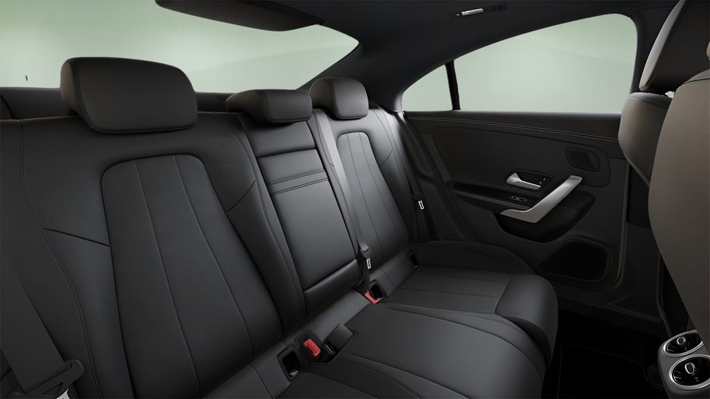 Used 2025 Mercedes-Benz CLA 250 image 40