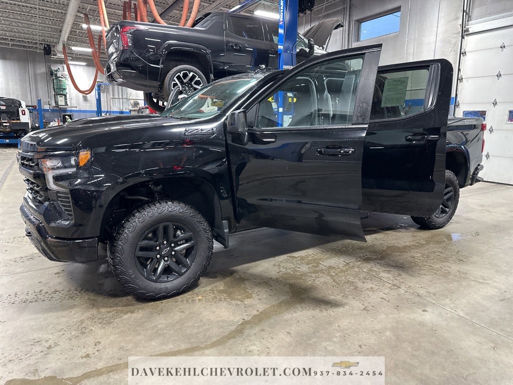 Used 2025 Chevrolet Silverado 1500 LT Trail Boss w/ LT Trail Boss Premium Package image 28