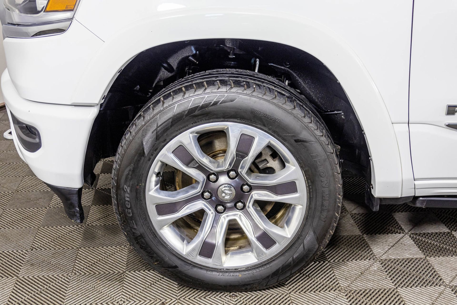 Used 2023 RAM 1500 Limited w/ Body Color Bumper Group image 43