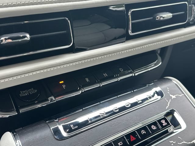 New 2026 Lincoln Aviator Black Label w/ Jet Appearance Package AWD/4WD image 29