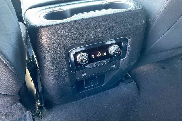 Used 2022 GMC Yukon SLE AWD/4WD image 10