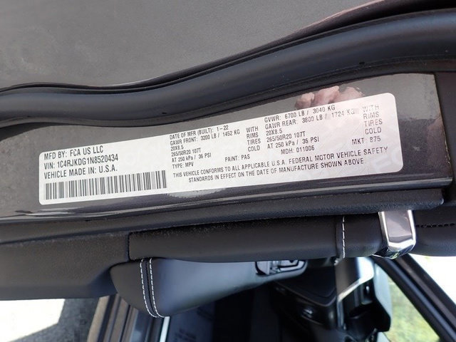 Certified 2022 Jeep Grand Cherokee L Overland AWD/4WD image 24