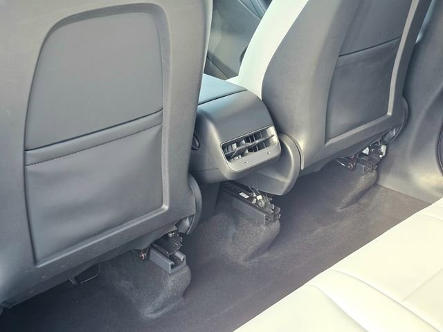 Used 2024 Tesla Model Y Long Range image 24
