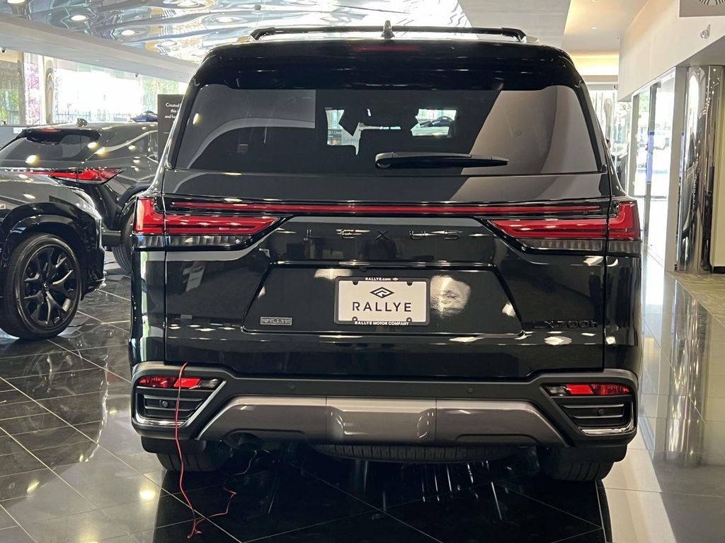 New 2026 Lexus LX 700h Luxury image 5