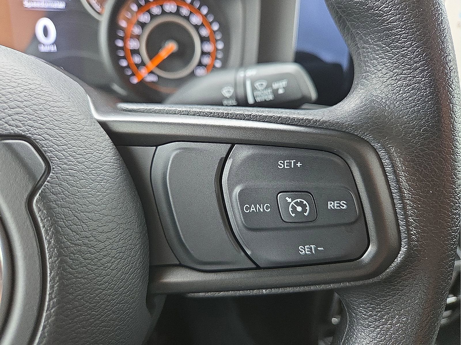 Used 2025 Jeep Gladiator Sport AWD/4WD image 18