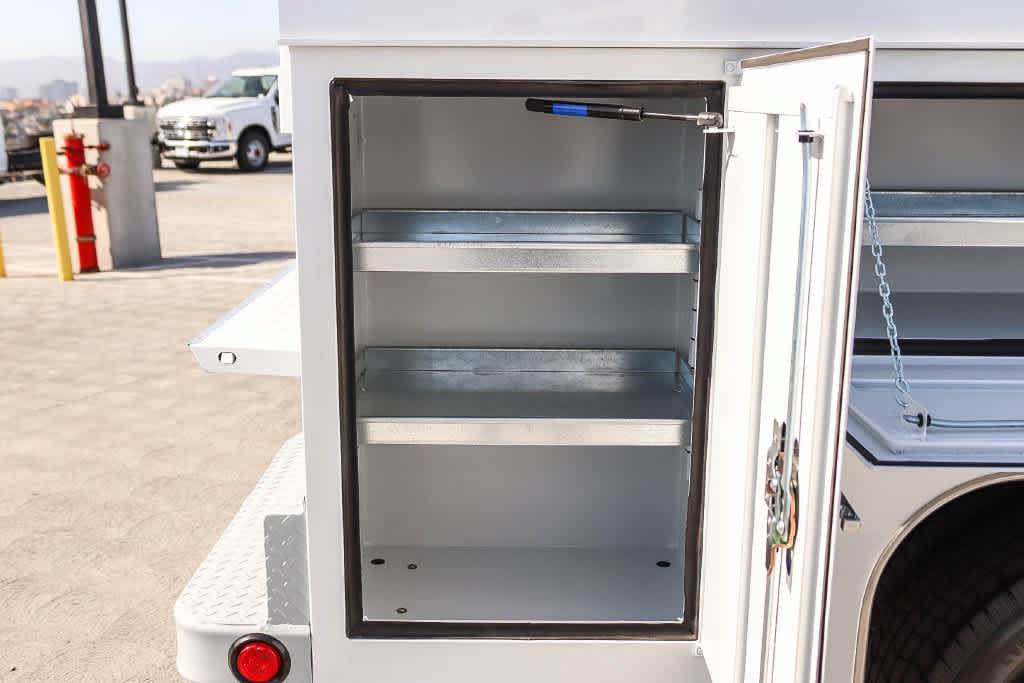 New 2026 Ford F350 XL w/ XL Chrome Package RWD image 34