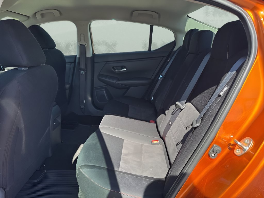 Used 2024 Nissan Sentra SR FWD image 30