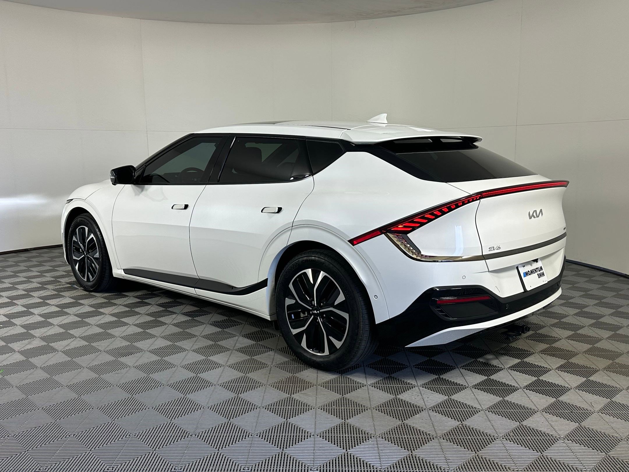 Used 2023 Kia EV6 GT-Line w/ GT-Line Suede Seat Package image 3