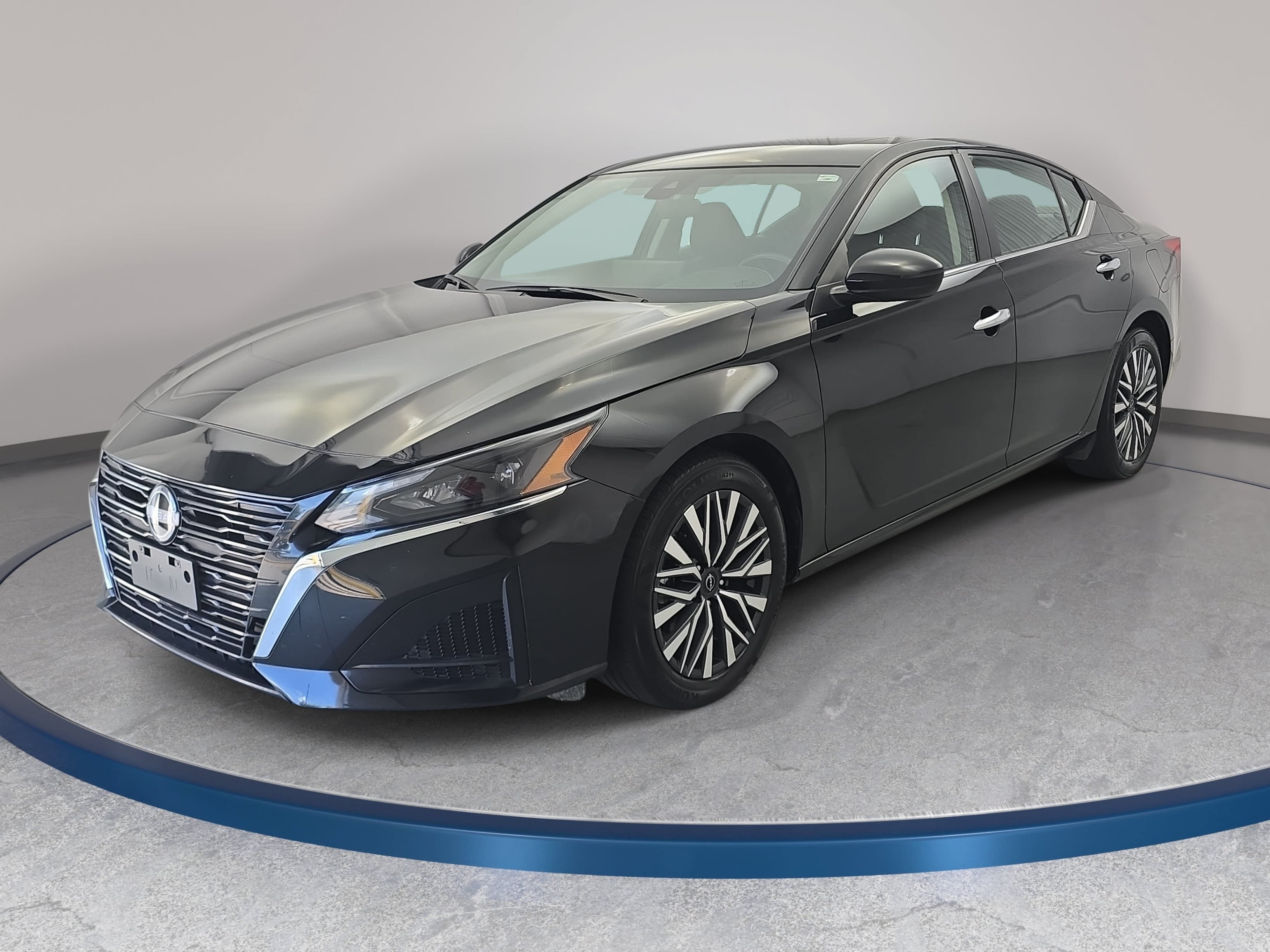 Used 2024 Nissan Altima 2.5 SV w/ SV Premium Package