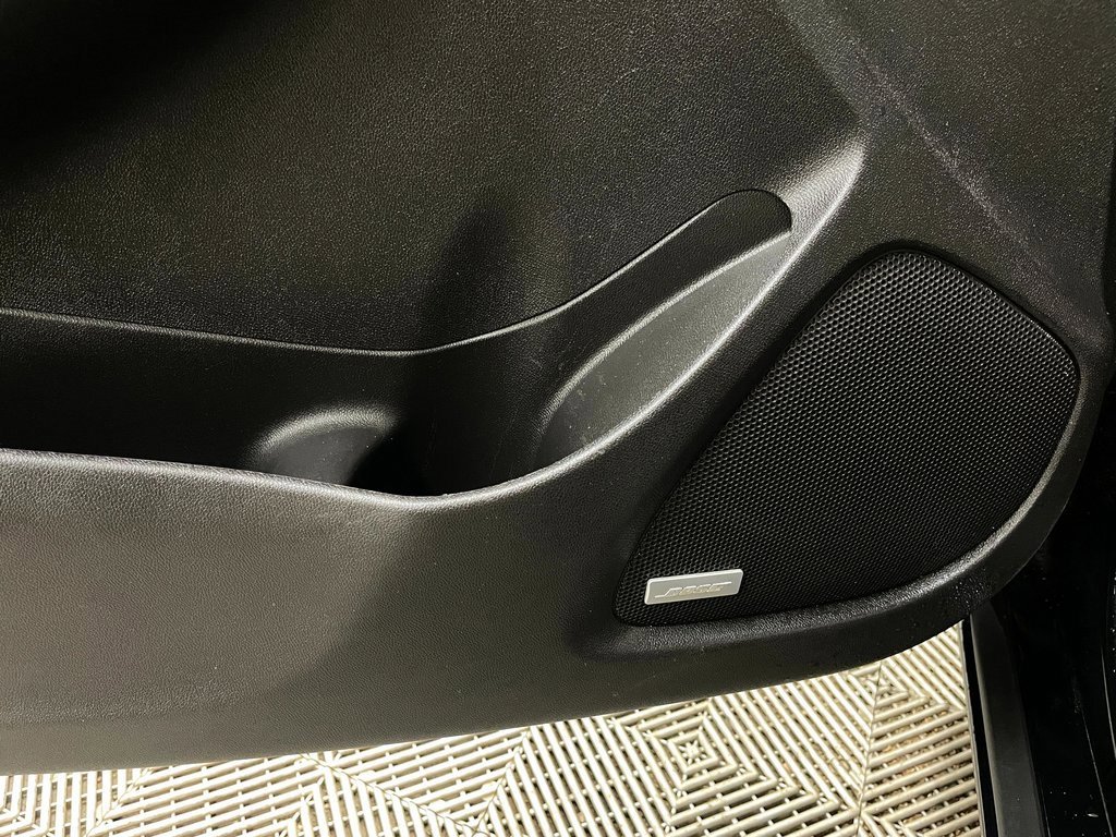 Certified 2018 Chevrolet Malibu Premier w/ Premier Sun and Wheel Package image 26