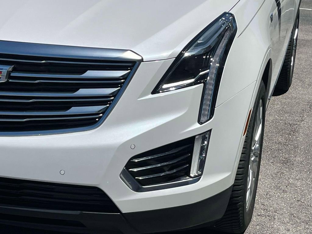 Used 2017 Cadillac XT5 Premium Luxury FWD image 9