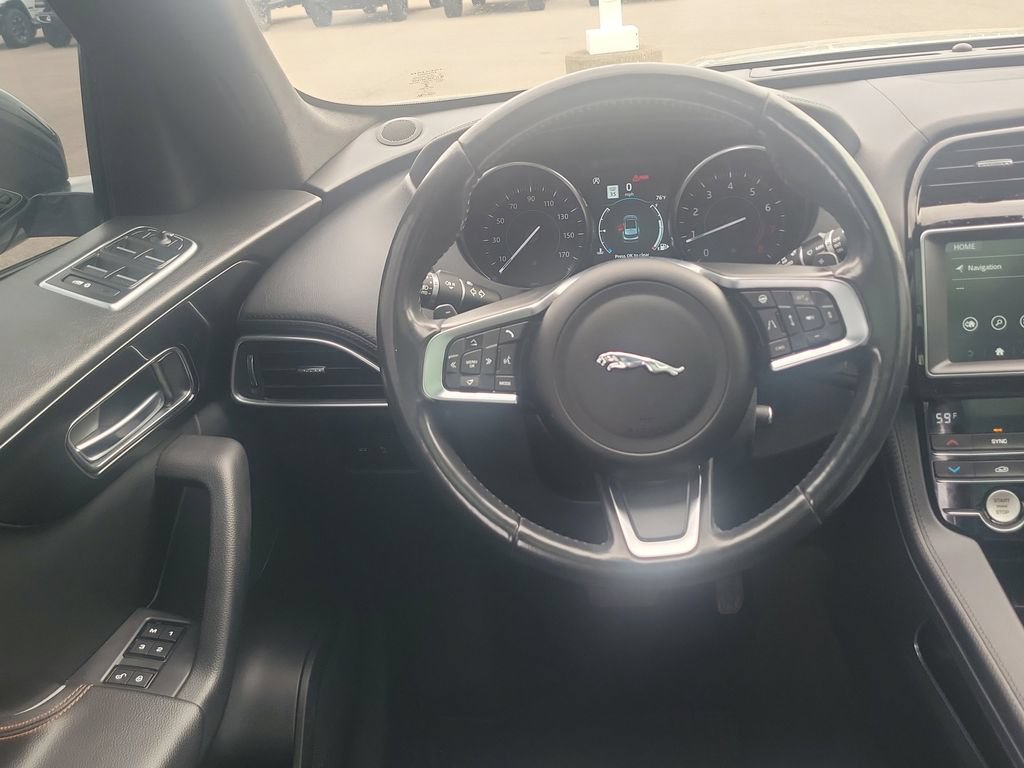Used 2020 Jaguar F-PACE Prestige AWD/4WD image 8
