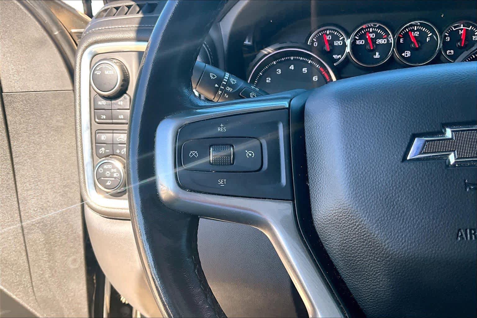 Used 2022 Chevrolet Silverado 1500 RST AWD/4WD image 11