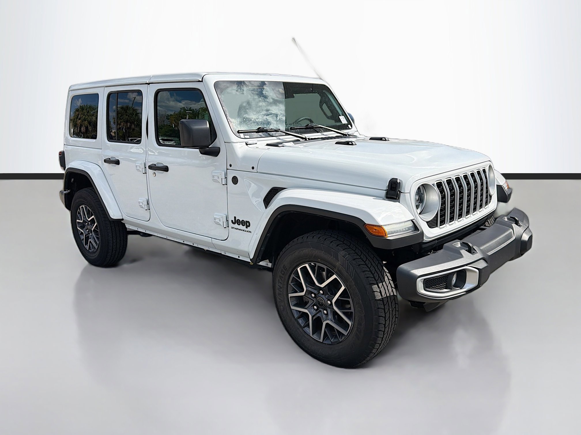 Used 2025 Jeep Wrangler Sahara image 1