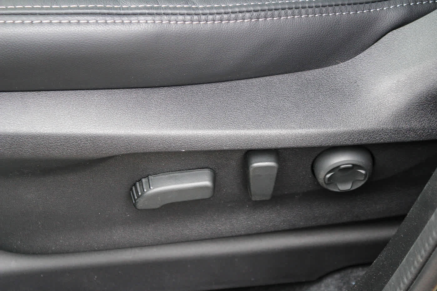 New 2025 Subaru Ascent Touring image 23