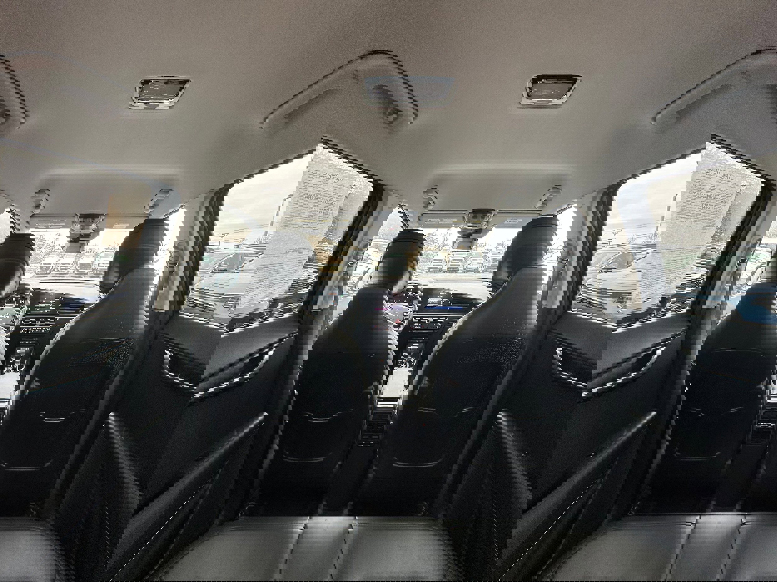 Used 2025 Kia Niro EX image 12