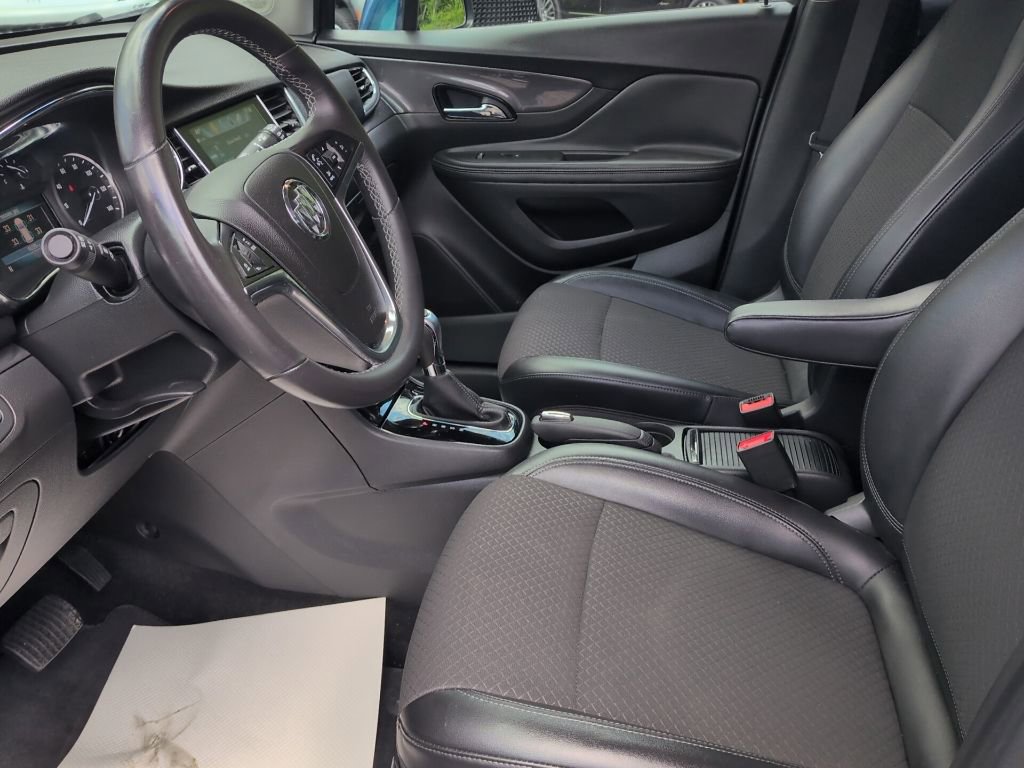 Used 2019 Buick Encore Sport Touring w/ Safety Package FWD image 38