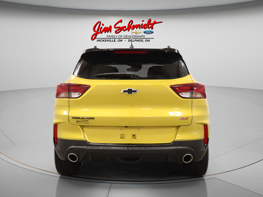 Used 2023 Chevrolet TrailBlazer RS w/ Sun and Liftgate Package FWD image 5