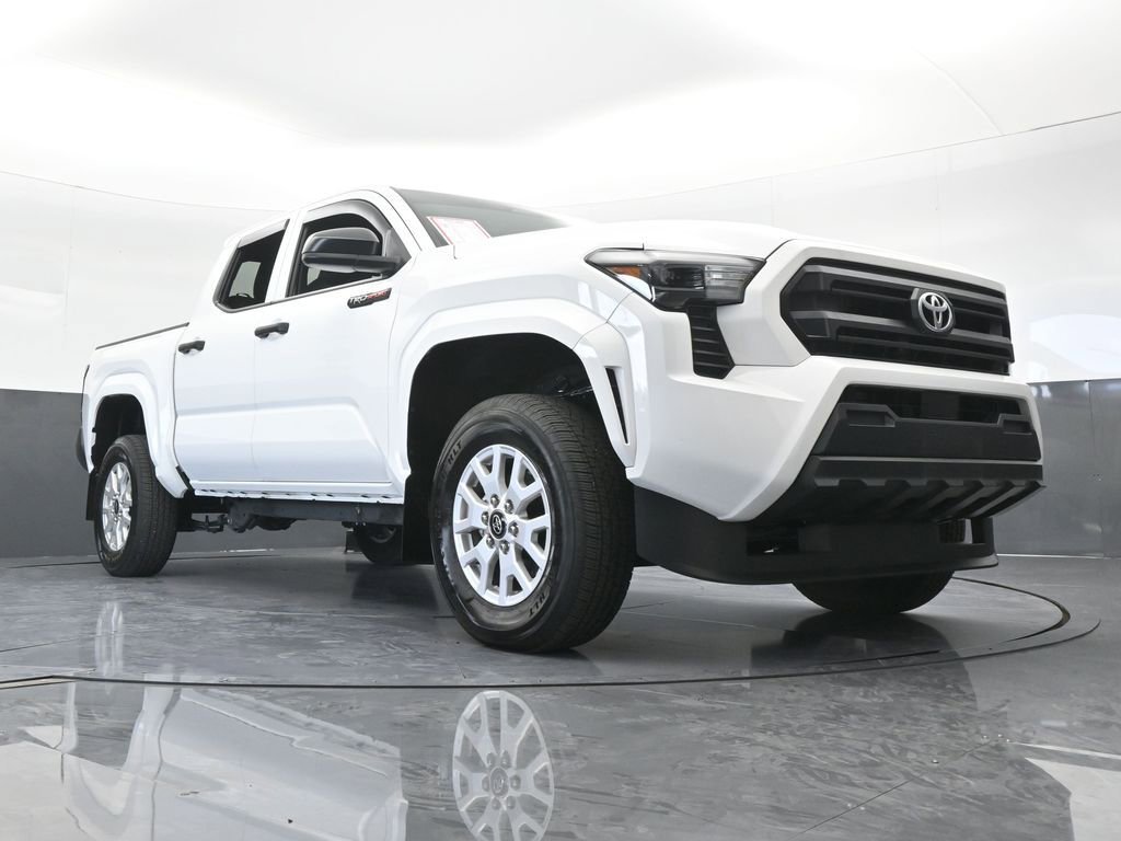 Used 2024 Toyota Tacoma SR AWD/4WD image 64